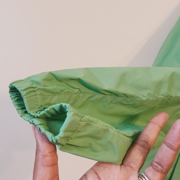 Eddie Bauer | Women's Green & Gray Full Zipper Nylon Rain Jacket (Size Large) - Picture 15 of 15